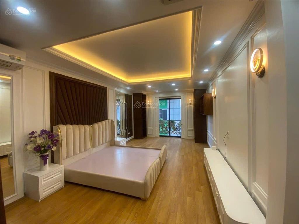 Phân lô tân mai  70m ra mặt phố  8 tầng thang máy  ô tô tránh  ở ngay
