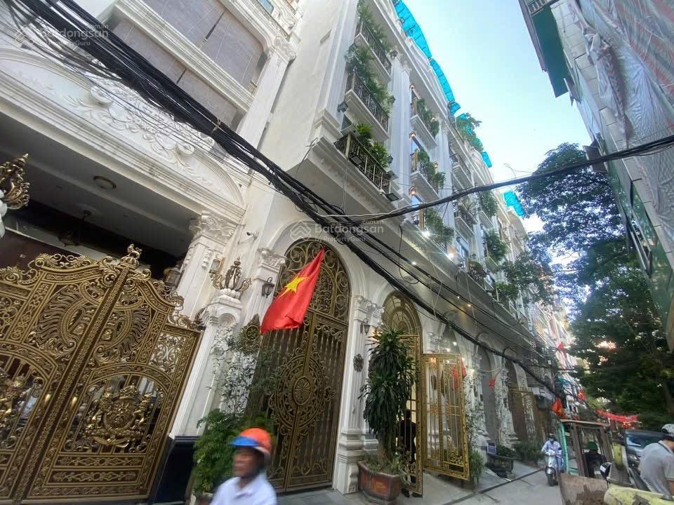 Phân lô tân mai  70m ra mặt phố  8 tầng thang máy  ô tô tránh  ở ngay