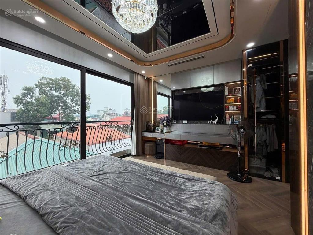 Thọ lão 50m ra mặt phố  lô góc  thang máy  tặng full nội thất
