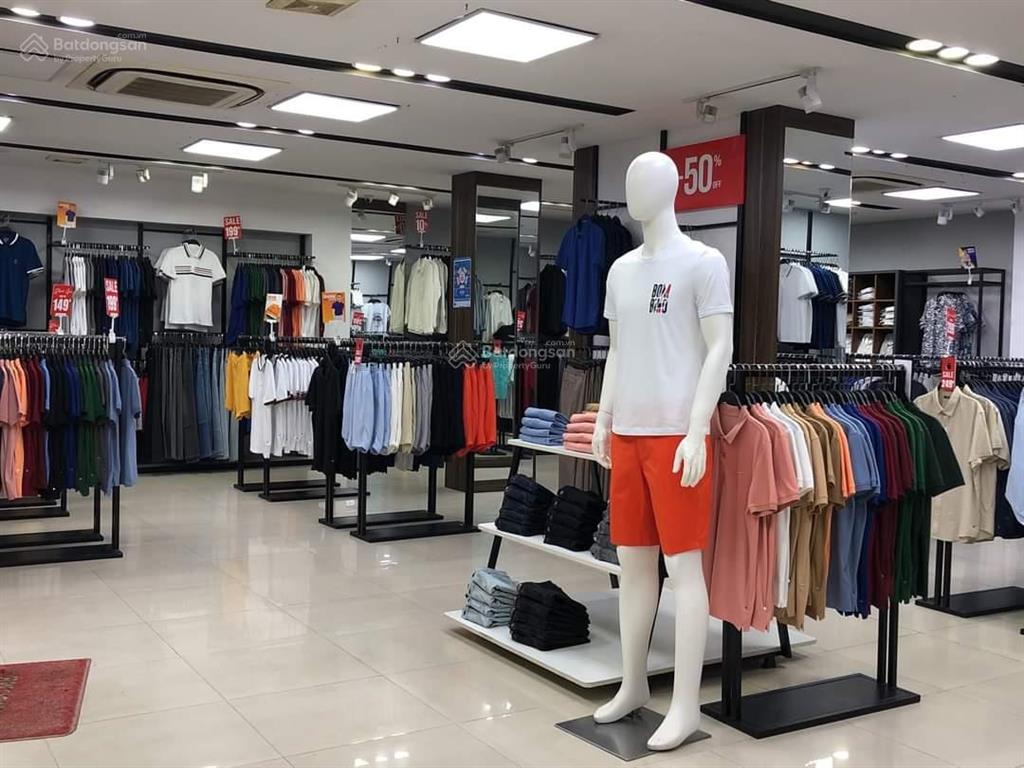 Mặt phố nghĩa tân  6tầng  mặt tiền 4,2m  khu vực hiếm nhà bán, vị trí vip nhất của quận cầu giấy