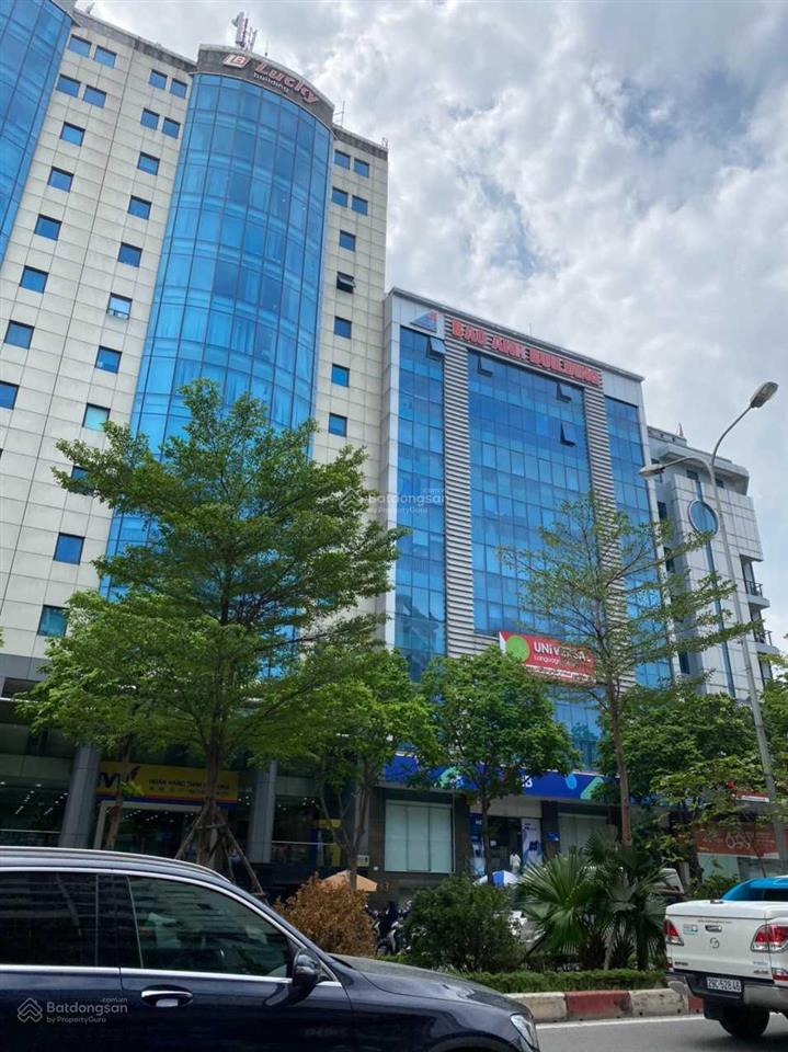 Bán tòa vp phố trần thái tông, dt 130m2 x 8 tầng + hầm, mt 7.5m, vỉa hè 5m, kd sầm uất. giá 90 tỷ