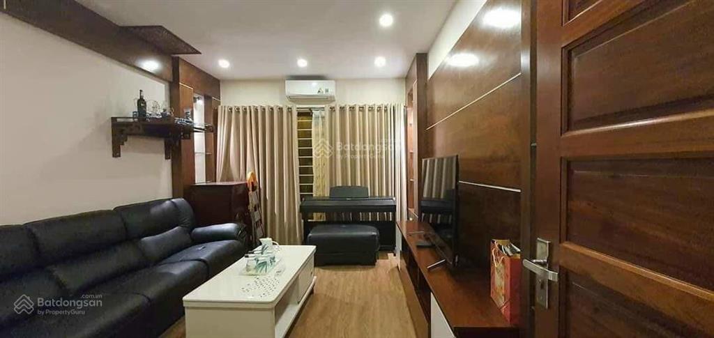 Bán nhà pl phố nghĩa đô, dt 60m x 5t, mt 5m, vỉ hè, ô tô tránh nhau, ở hoặc kinh doanh. giá 32.9 tỷ