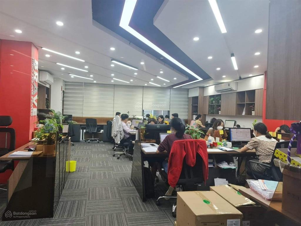Trung kính đường đôi  pl ô tô tránh gần phố. dt 85m x 7 tầng + 1 hầm, mt 6 m, 2 thoáng trước sau.