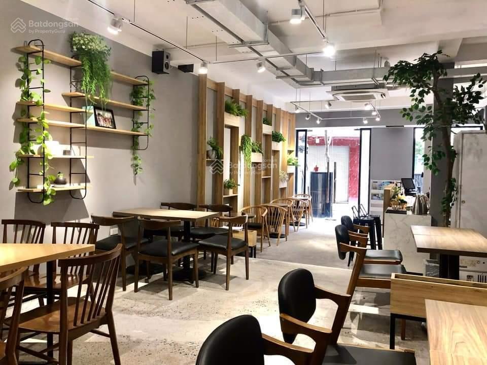 Siêu phẩm! mp nguyễn văn huyên gần cv cầu giấy. dt 110 m², mt 9 m. 2 mặt phố kd sầm uất. giá 63 tỷ