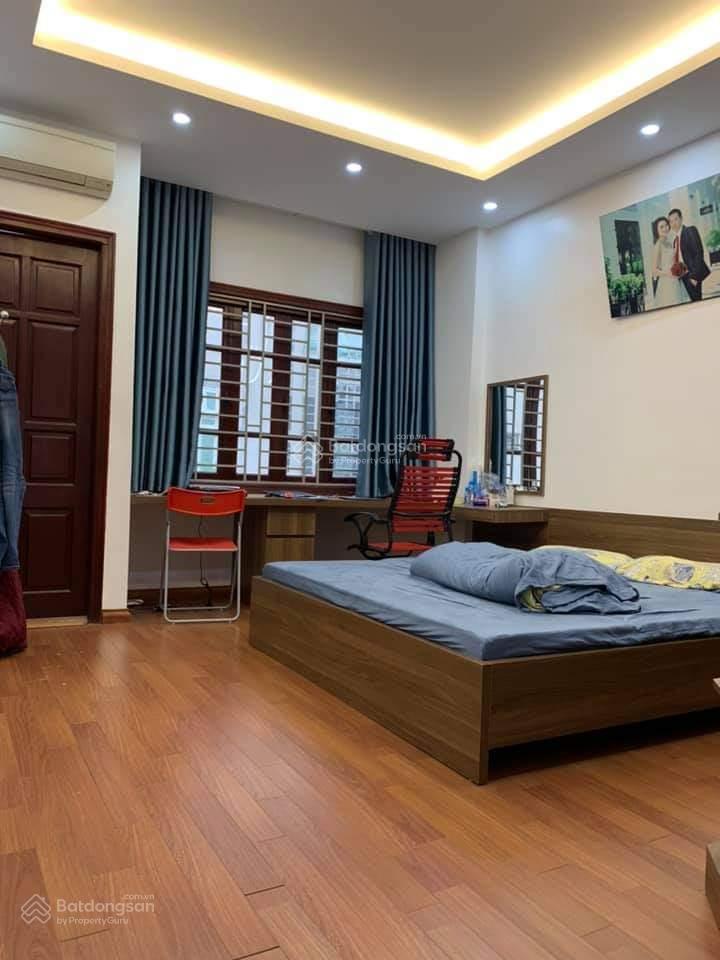 Bán nhà mặt ngõ thái hà  ngõ rộng, thông thoáng, gần phố. dt 45m² x 5 tầng, mt 4 m. giá 12.5 tỷ