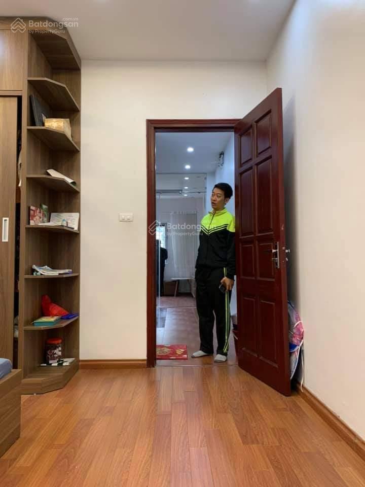 Bán nhà mặt ngõ thái hà  ngõ rộng, thông thoáng, gần phố. dt 45m² x 5 tầng, mt 4 m. giá 12.5 tỷ