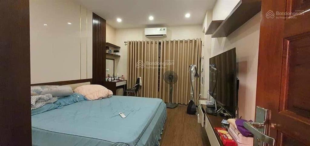 Bán pl phố duy tân. dt 50m x 5 tầng, mt 4 m. vỉ hè  ô tô tránh gần phố kinh doanh. giá nhỉnh 20 tỷ