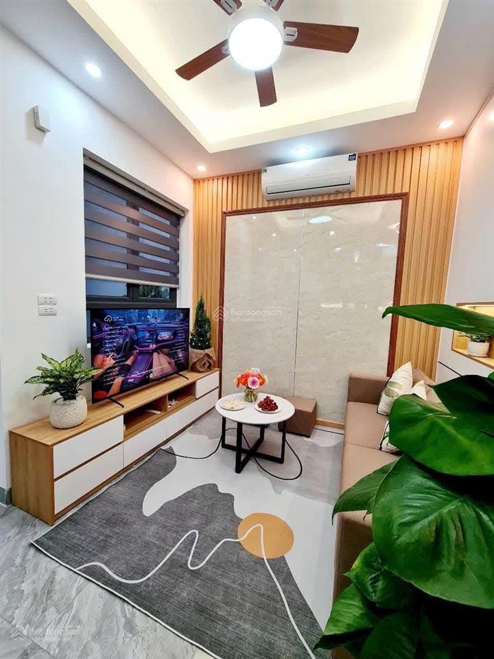 Bán nhà trần duy hưng, 15m ra phố, ngõ thông, 50m2 x 6 tầng, gần hồ, thang máy, ở ngay. giá 11,8 tỷ