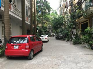 Bán nhà trần quốc hoàn, cầu giấy, 58 m² x 5t x mt 4.8 m. giá 20 tỷ. phân lô vip, gara ô tô, kd đỉnh