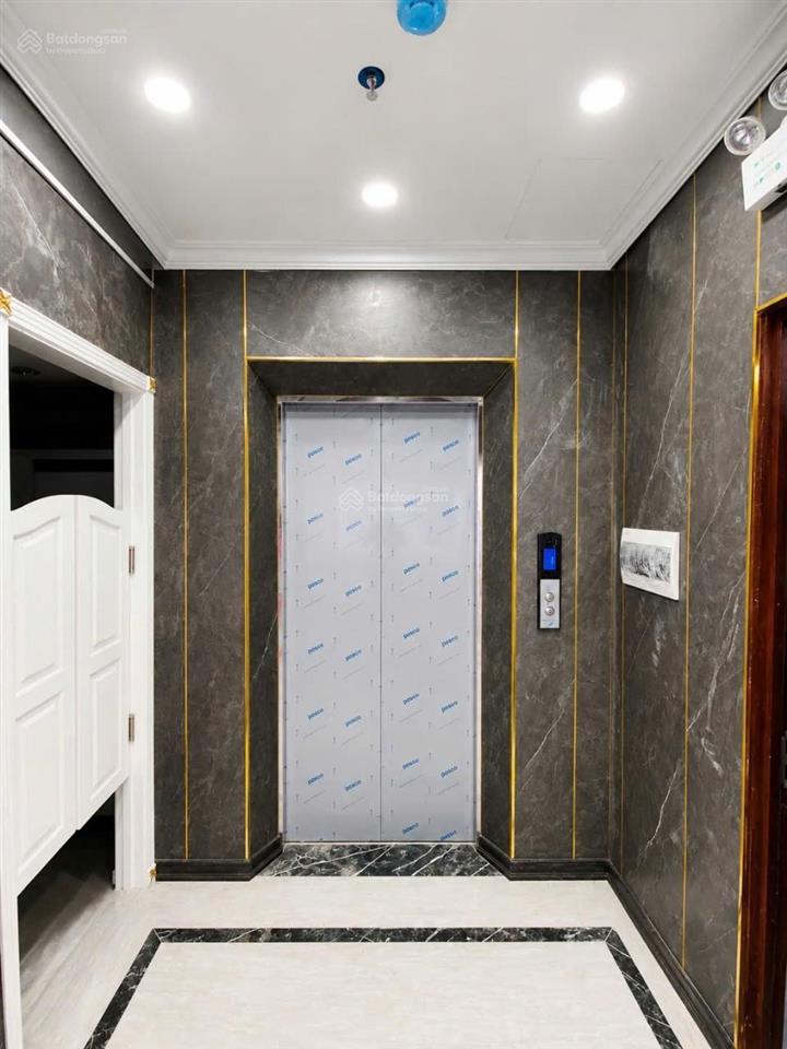 Hạ 5 tỷ! building mặt phố hoàng ngân. dt 110m2 x 8t nổi 1 hầm, pccc, gpxd, ôtô 2 chiều,vỉa hè rộng.
