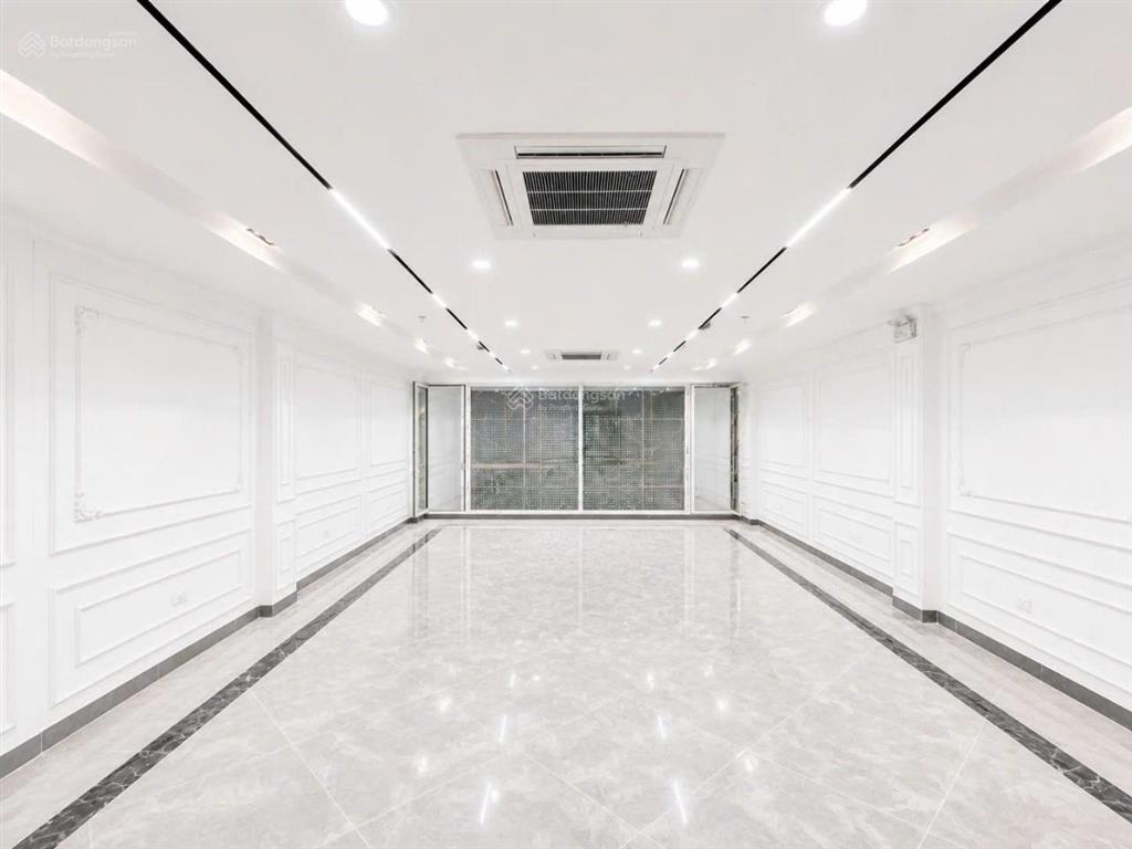 Hạ 5 tỷ! building mặt phố hoàng ngân. dt 110m2 x 8t nổi 1 hầm, pccc, gpxd, ôtô 2 chiều,vỉa hè rộng.