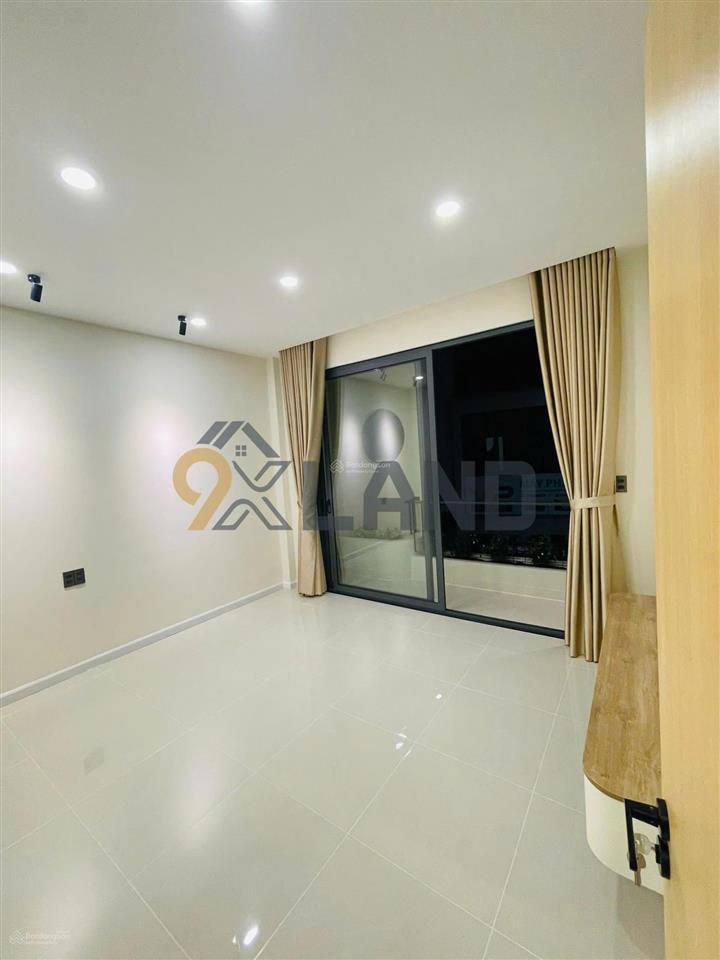 Cần bán gấp nhà 2 tầng đẹp  hẻm xe tải ngay vòng xoay linh đông  thủ đức  36.8 m2