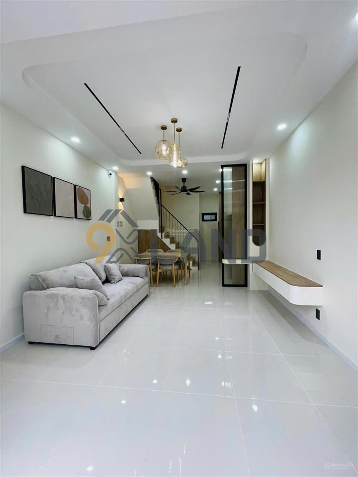 Cần bán gấp nhà 2 tầng đẹp  hẻm xe tải ngay vòng xoay linh đông  thủ đức  36.8 m2