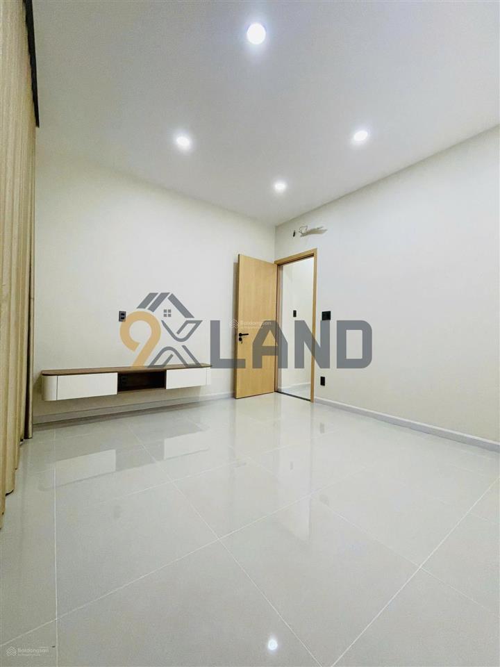 Cần bán gấp nhà 2 tầng đẹp  hẻm xe tải ngay vòng xoay linh đông  thủ đức  36.8 m2