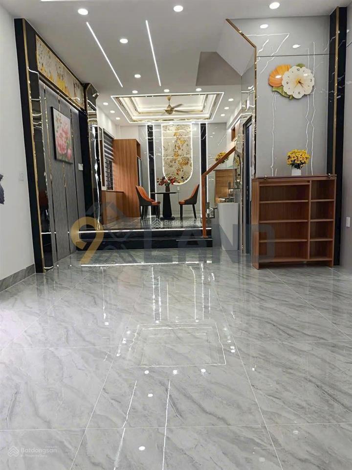 Bán nhà căn góc 2 mặt tiền đẹp bề thế  full nội thất, ô tô vào nhà  chỉ 5.99tỷ tl mạnh