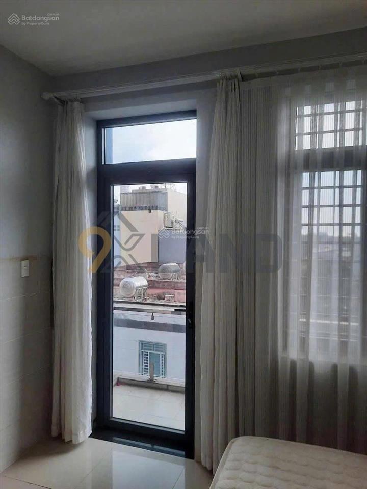 Bán chdv 4 tầng dt 66.6m2 đang thu nhập 30tr/th  hxh lê văn chí  linh trung  chỉ 7.7 tỷ