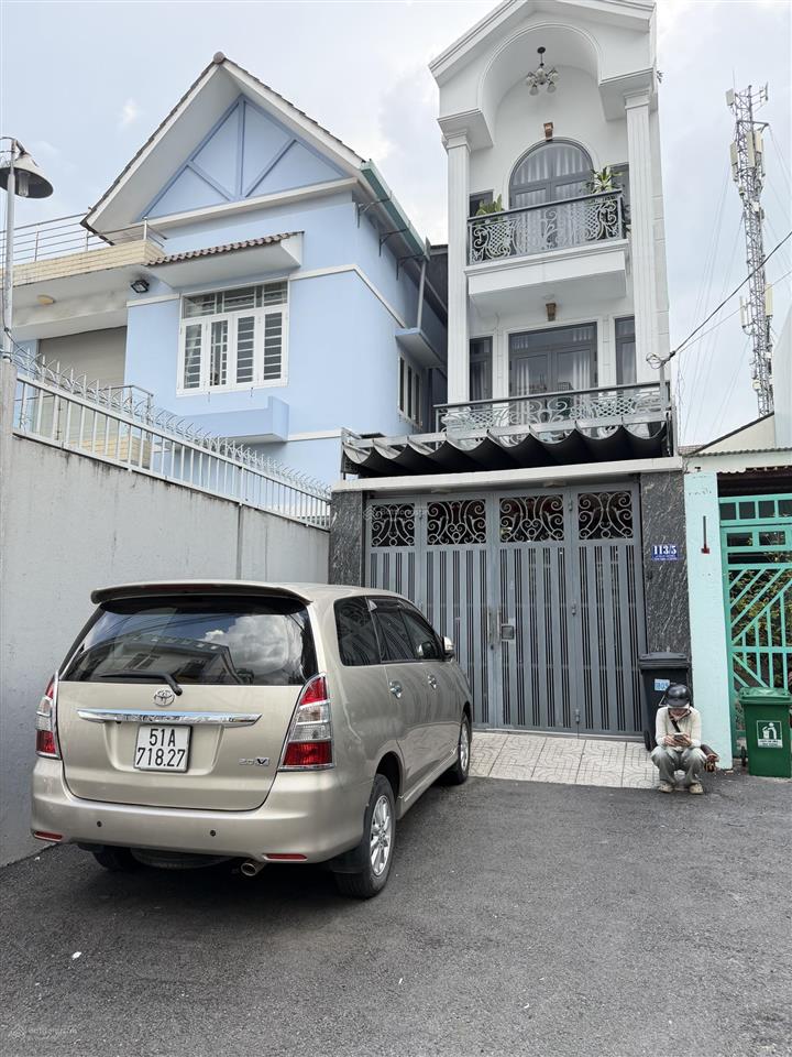 Bán chdv 4 tầng dt 66.6m2 đang thu nhập 30tr/th  hxh lê văn chí  linh trung  chỉ 7.7 tỷ