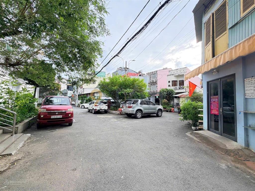Hiếmbán nhà ngay trung tâm vincom thủ đức74.07m2 ngang 5.m đường võ văn ngân oto đậu ngay cửa nhà