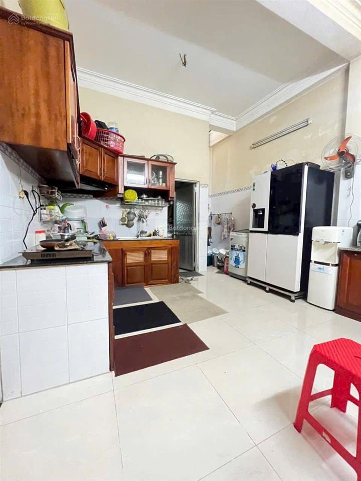 Hàng hiếm trung tâm  nhà 3 tầng  hxh  gần vincom 102.5m² ngang 6m chỉ 8 tỷ