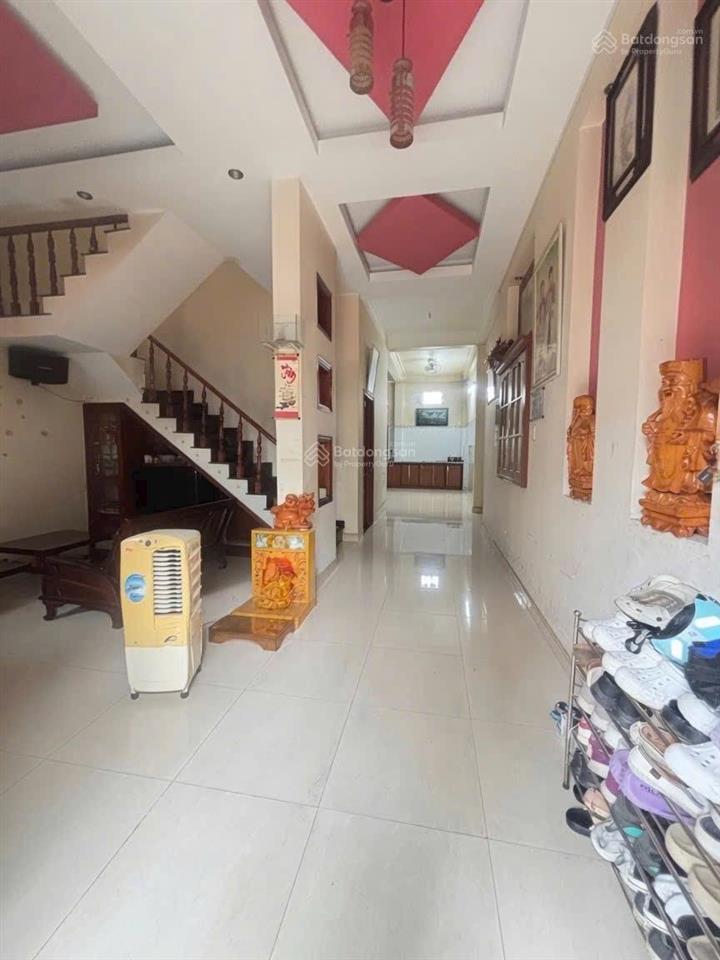 Hàng hiếm trung tâm  nhà 3 tầng  hxh  gần vincom 102.5m² ngang 6m chỉ 8 tỷ
