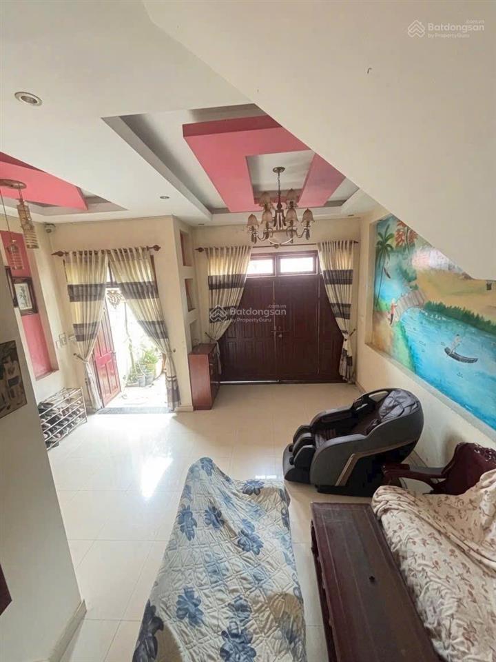 Hàng hiếm trung tâm  nhà 3 tầng  hxh  gần vincom 102.5m² ngang 6m chỉ 8 tỷ