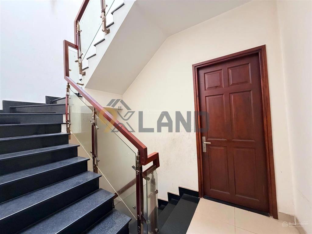Bán nhà đẹp 1 trệt 2 lầu  ngay phạm văn đồng  65.85m (4x16.5m) chỉ 8.8 tỷ còn tl mạnh