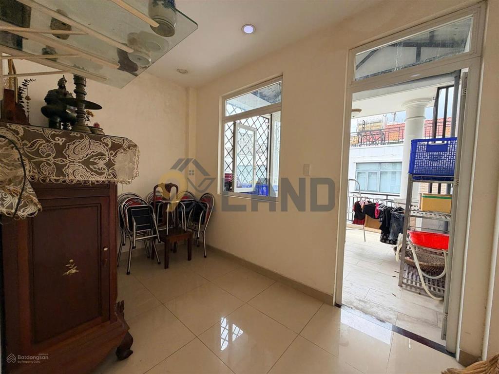 Bán nhà đẹp 1 trệt 2 lầu  ngay phạm văn đồng  65.85m (4x16.5m) chỉ 8.8 tỷ còn tl mạnh