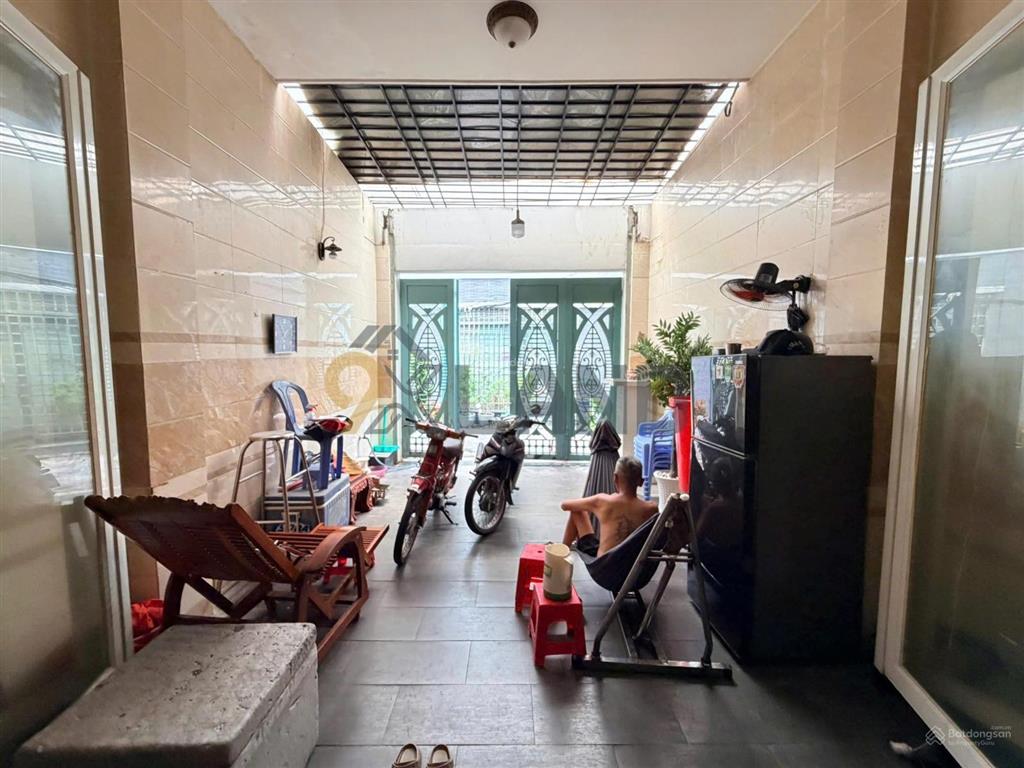 Bán nhà đẹp 1 trệt 2 lầu  ngay phạm văn đồng  65.85m (4x16.5m) chỉ 8.8 tỷ còn tl mạnh