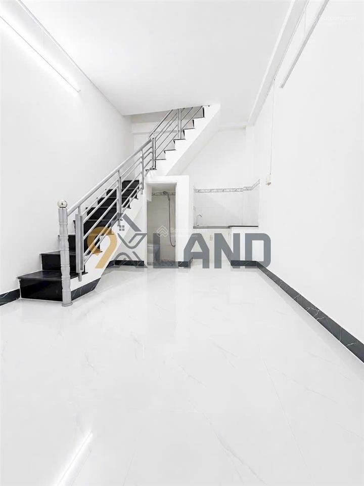 Bán gấp nhà mặt tiền đường linh chiểu  1 trệt 1 lầu dt 68.2m2 ngang 7.2m 4pn 3wc chỉ 5tỷ còn tl