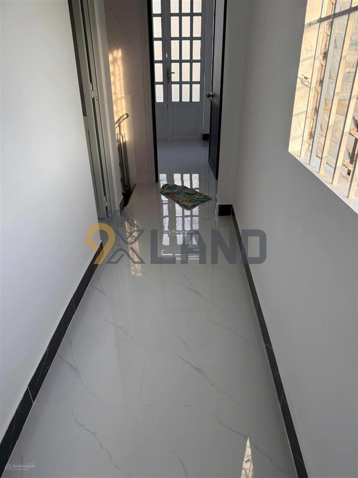 Bán gấp nhà mặt tiền đường linh chiểu  1 trệt 1 lầu dt 68.2m2 ngang 7.2m 4pn 3wc chỉ 5tỷ còn tl