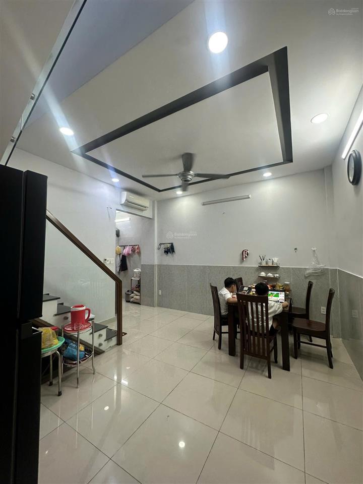 Bán nhà 4x14.5 ngõ sát mt huỳnh văn bánh chính chủ