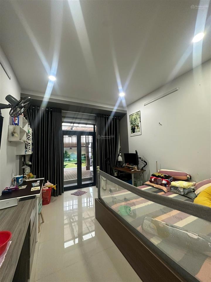 Bán nhà 4x14.5 sát mt huỳnh văn bánh 84m2 giá 14 tỷ
