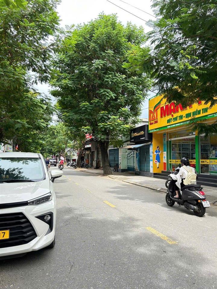 Đẳng cấp thành nội huế lô góc 2 mặt thoáng mặt tiền 7.9m sân rộng đậu 2 ô tô