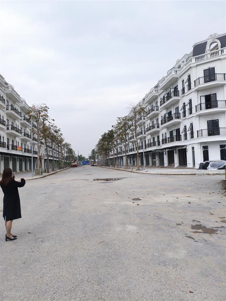Chính chủ cần bán nhà 185m² sổ đỏ đập thông, đã hoàn thiện. giá chỉ 13,5 tỷ, tại đường t8 tdc sapa