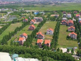 Đẹp quá, chỉ 18 tỷ, cả nhà và đất, đỉnh đồi ngay sát công viên. chủ rất thiện chí ạ