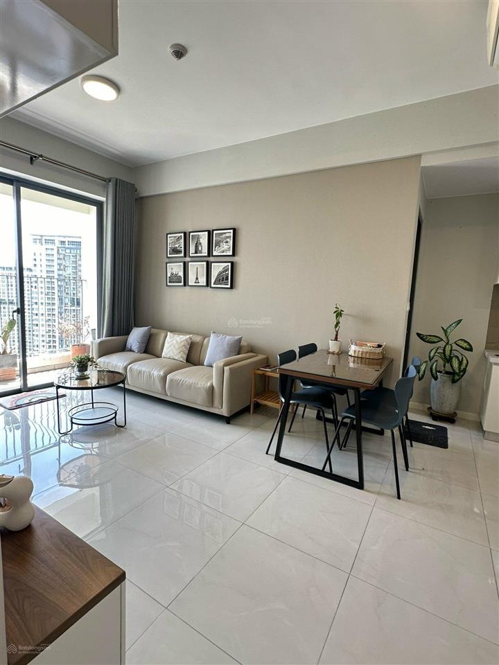 Còn hiếm có 1 căn 2pn trống sẵn full nội thất, chỉ 19,5 triệu/tháng. 0912 215 *** xem nhà nhanh ạ