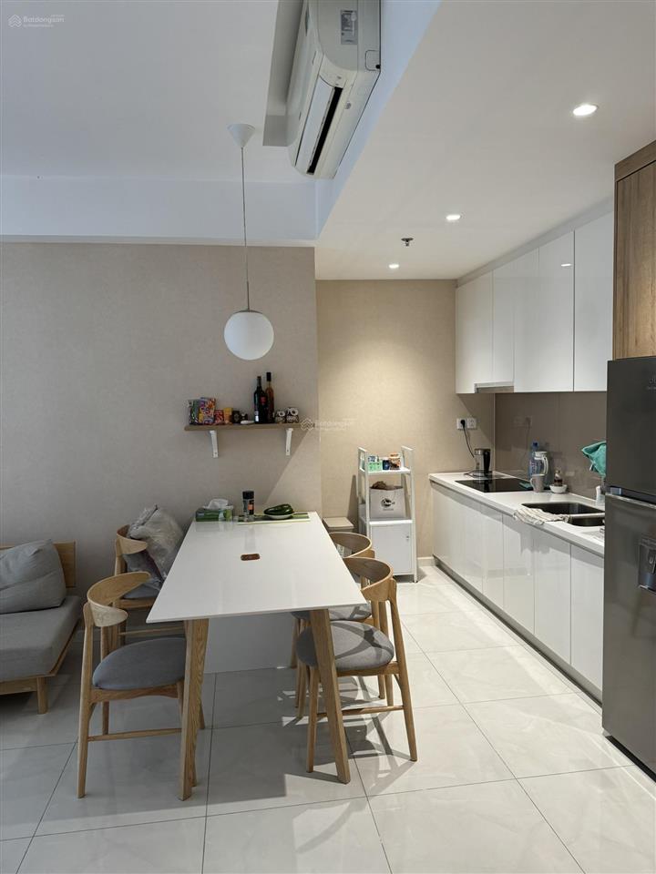 Còn hiếm có 1 căn 2pn trống sẵn full nội thất, chỉ 19,5 triệu/tháng. 0912 215 *** xem nhà nhanh ạ