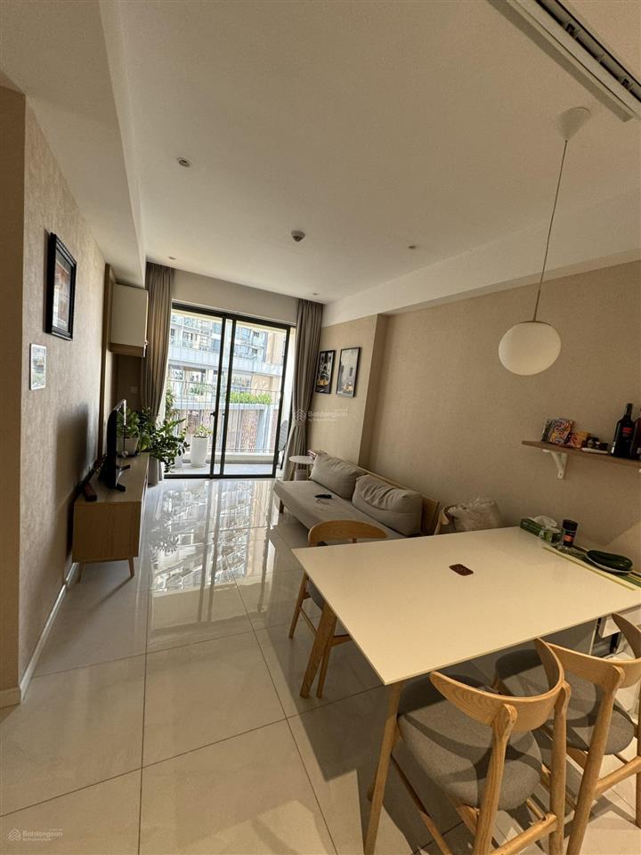 Còn hiếm có 1 căn 2pn trống sẵn full nội thất, chỉ 19,5 triệu/tháng. 0912 215 *** xem nhà nhanh ạ