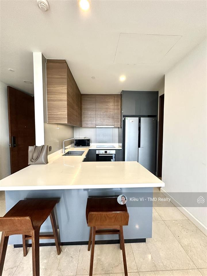 Cần bán căn hộ 2pn chung cư the nassim thảo điền quận 2  tầng cao, view sông, metro, có hđt sẵn