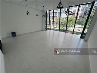 Cho thuê tòa nhà đẹp 3,5 tầng quận 2 gần chung cư the sun avenue, đường mai chí thọ/lương định của