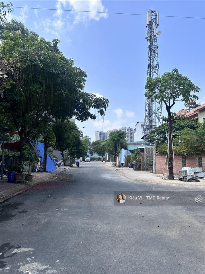 Bán nền đất (nhà phố) 6x22,5m dự án mẫu giáo trung ương 3 đường liên phường quận 9 giá 67tr/m sổ đỏ