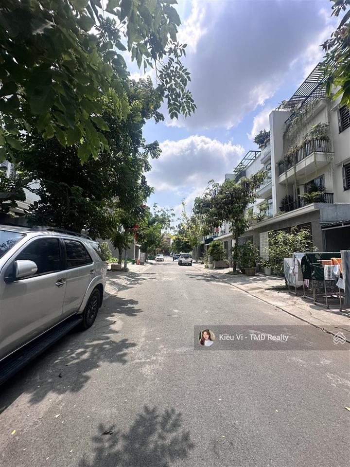 Bán nền đất biệt thự 8x20m dự án khang an  địa ốc 3, p.phú hữu q9 (sau lưng sky 9) giá 75tr/m