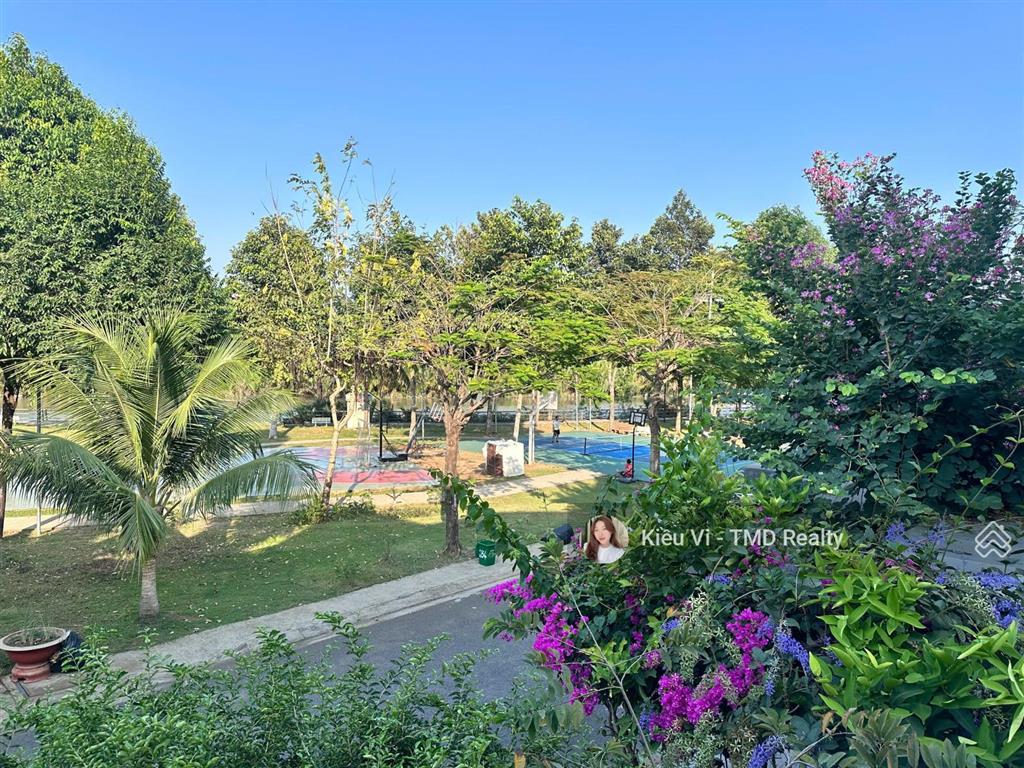 Bán nhà căn góc khu park riverside đường bưng ông thoàn, gần liên phường, khu công nghệ cao quận 9