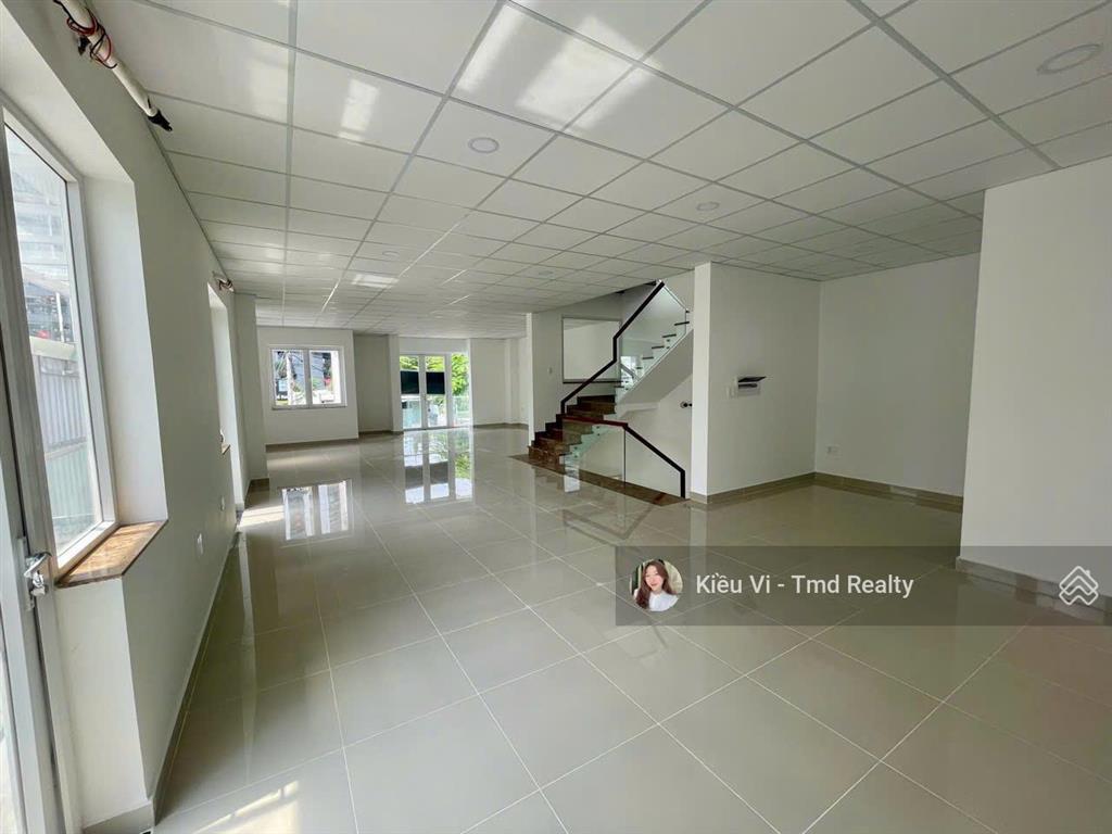 Cho thuê nhà mặt tiền đường liên phường quận 9 gần sky9, đỗ xuân hợp, cách the global city 1km