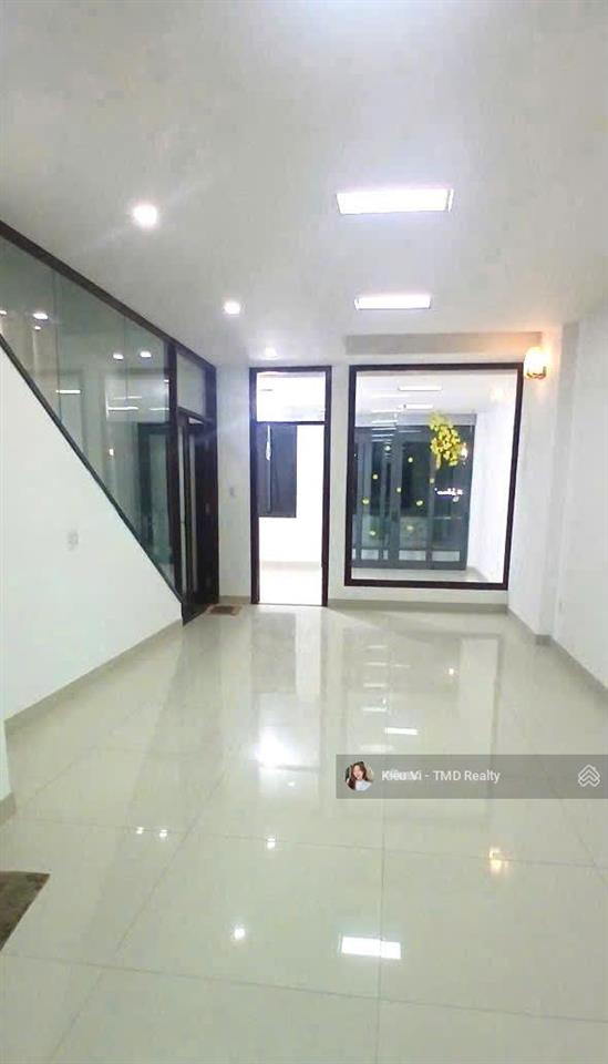 Giá rẻ  nhà cho thuê nguyên căn mặt tiền đường đỗ xuân hợp, đối diện the global city 45tr nhà 4lầu