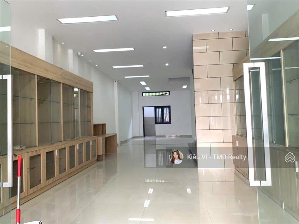 Giá rẻ  nhà cho thuê nguyên căn mặt tiền đường đỗ xuân hợp, đối diện the global city 45tr nhà 4lầu