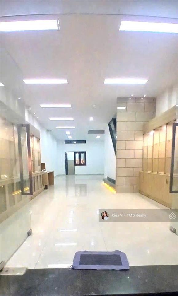 Giá rẻ  nhà cho thuê nguyên căn mặt tiền đường đỗ xuân hợp, đối diện the global city 45tr nhà 4lầu