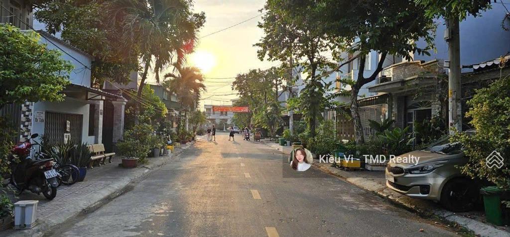 Bán 1000,3m2 đất xây chdv giá 67tr/m full thổ cư gần đại lộ 3 (khu phước bìnhđỗ xuân hợp quận 9)