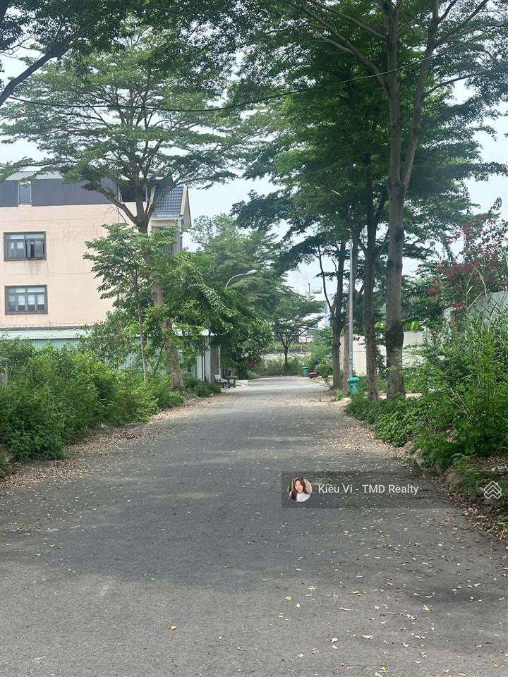 Bán đất nền btsl 8x20m da thời báo kinh tế đường bưng ông thoàn quận 9, sđcn giá 60tr/m2 rẻ da