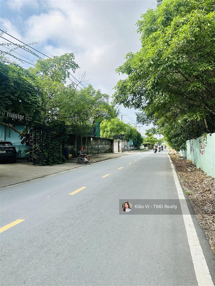 Bán đất 1/ bưng ông thoàn, đối diện park riverside, p. phú hữu, quận 9 giá chỉ 54tr/m2 xây 4 tầng